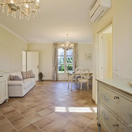 Borgo Conde Wine فندق