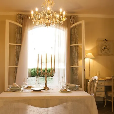 Borgo Conde Wine 4*