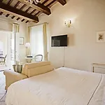 Borgo Conde Wine 4*