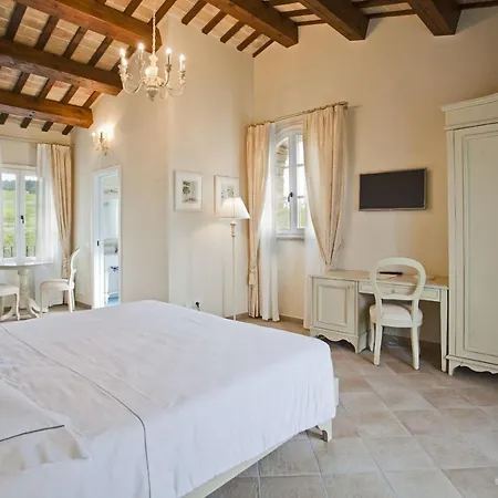 Borgo Conde Wine 4*