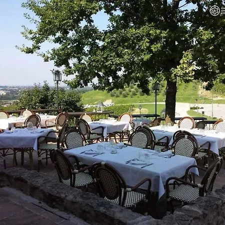 Отель Borgo Conde Wine