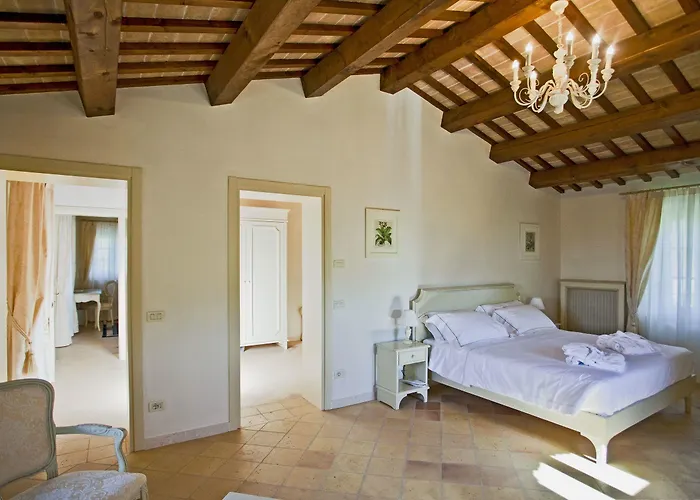 Borgo Conde Wine 4*